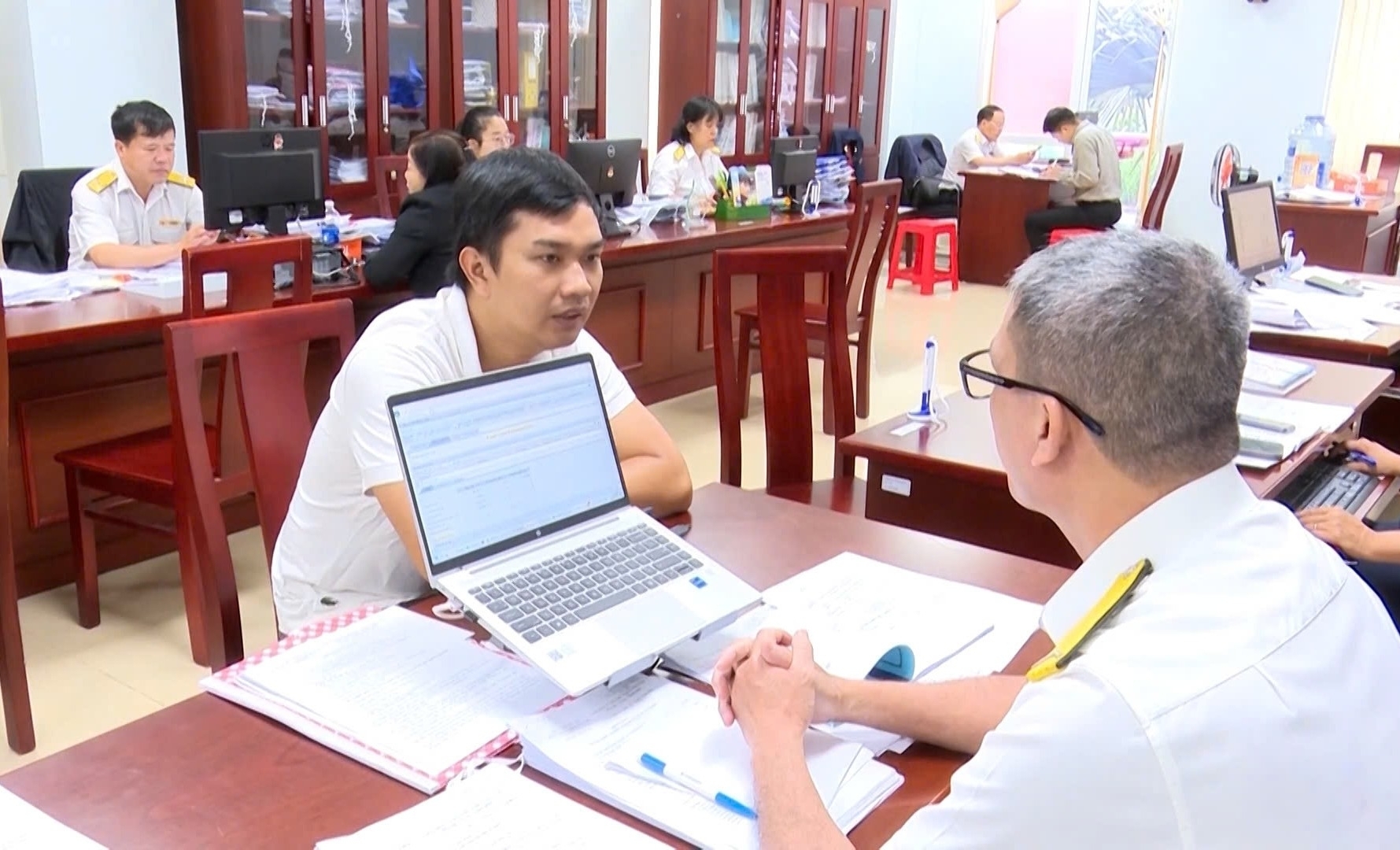Thuế tỉnh Đắk Lắk: Tích cực làm sạch mã số thuế