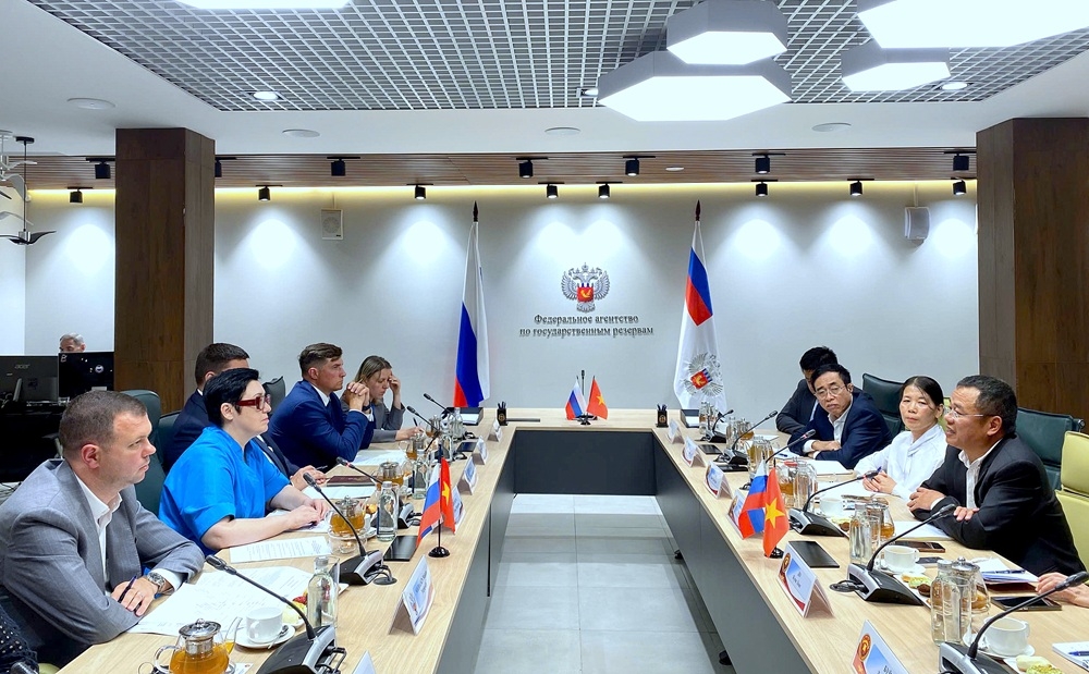 Xã hội hóa hoạt động dự trữ quốc gia: Nhìn từ kinh nghiệm của Liên bang Nga và Belarus Xã hội hóa hoạt động dự trữ quốc gia: Nhìn từ kinh nghiệm của Liên bang Nga và Belarus
