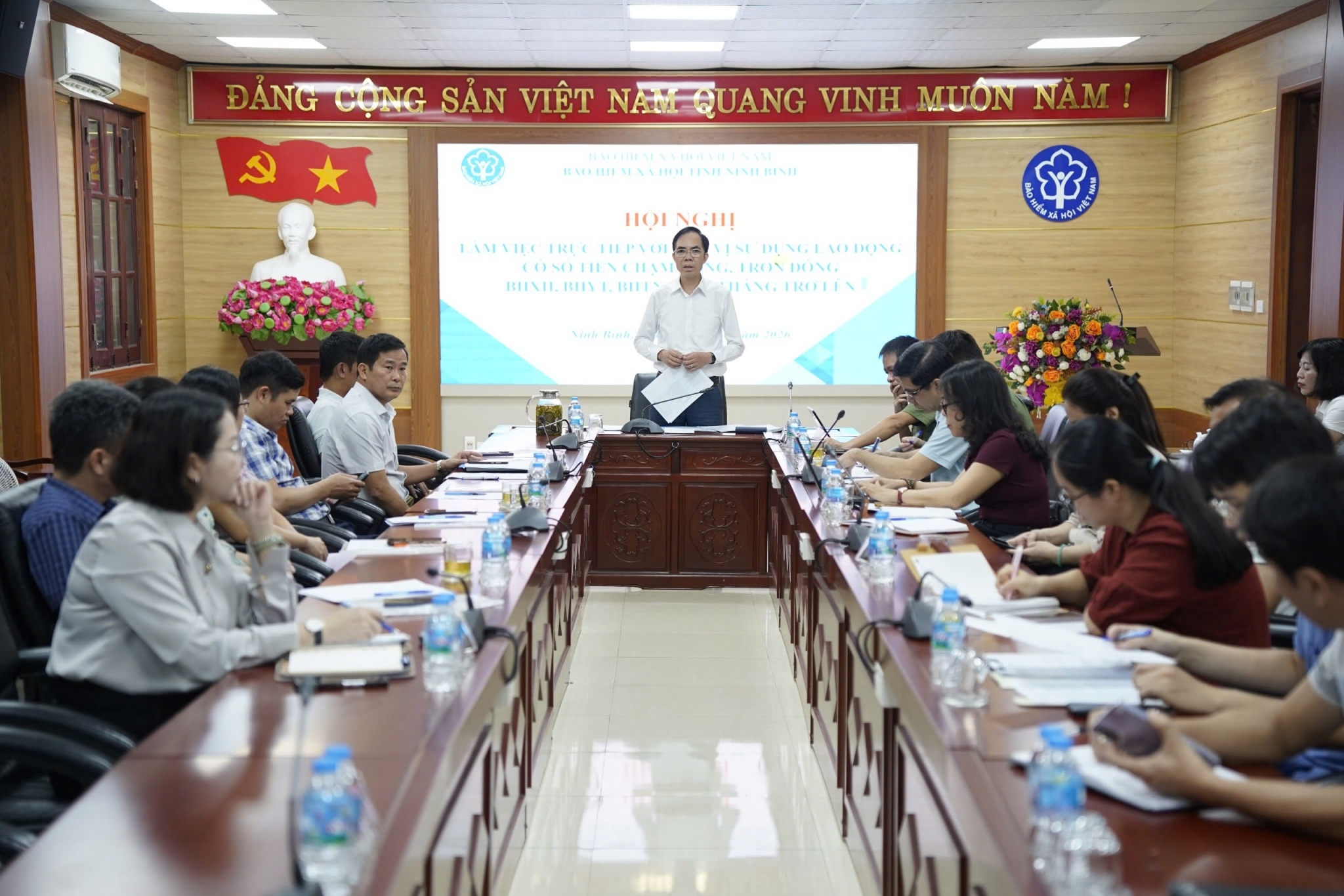 Ninh Bình: Tăng cường đôn đốc, xử lý tình trạng chậm đóng, trốn đóng bảo hiểm xã hội