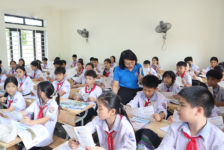 Nghệ An: Quyết hoàn thành mục tiêu 100% học sinh, sinh viên tham gia bảo hiểm y tế