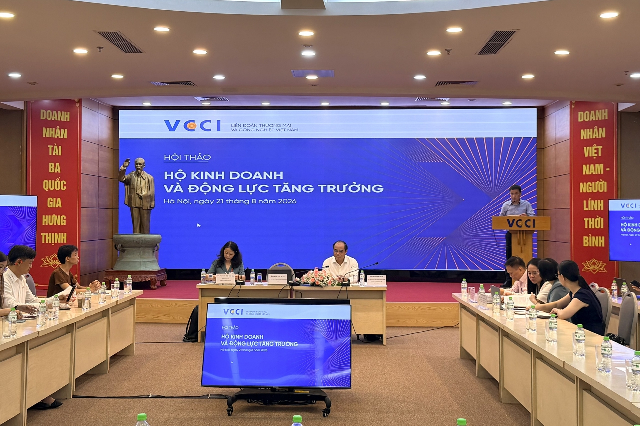 Đại diện VCCI: Giảm 30% thuế là quyết định rất nhanh và rất kịp thời