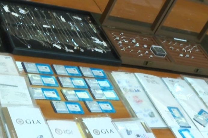 Kết quả giám định kim cương trong vụ án buôn lậu xuyên quốc gia