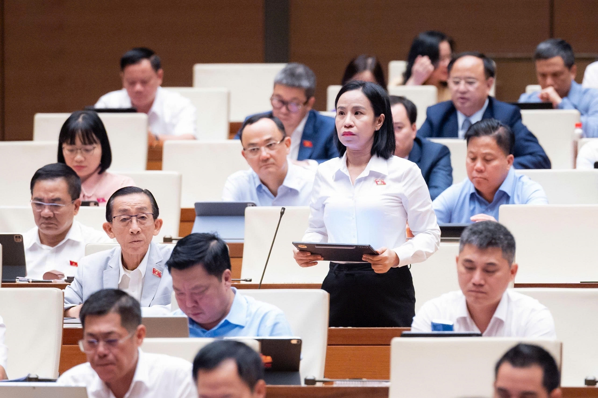 Đại biểu Quốc hội: Nhà ở xã hội “giá thấp” vẫn có thể quá đắt với người lao động