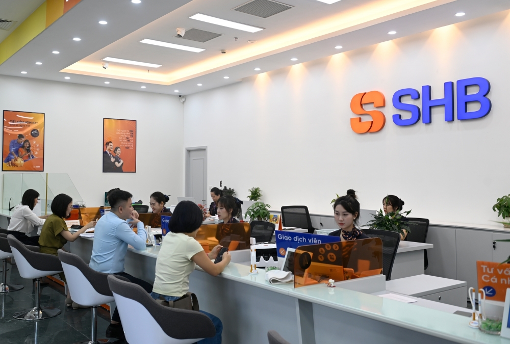 Dòng tiền tuần qua: Vốn rẻ hơn, ngân hàng tăng vốn và đẩy mạnh số hóa ngân hàng