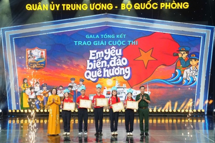 Từ tình yêu biển, đảo đến trách nhiệm với Tổ quốc