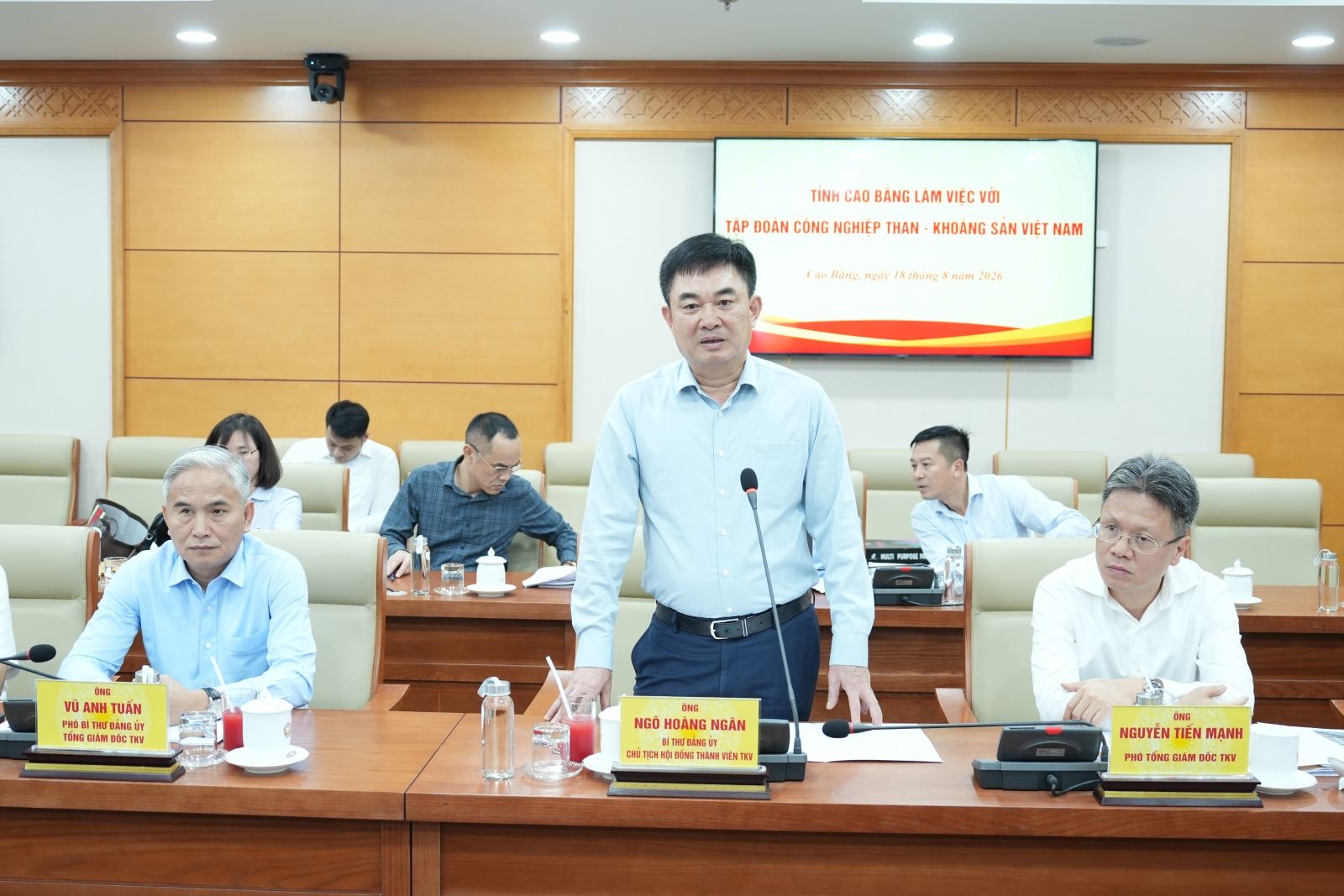 Tập đoàn TKV làm việc với tỉnh Cao Bằng. Ảnh: TKV.