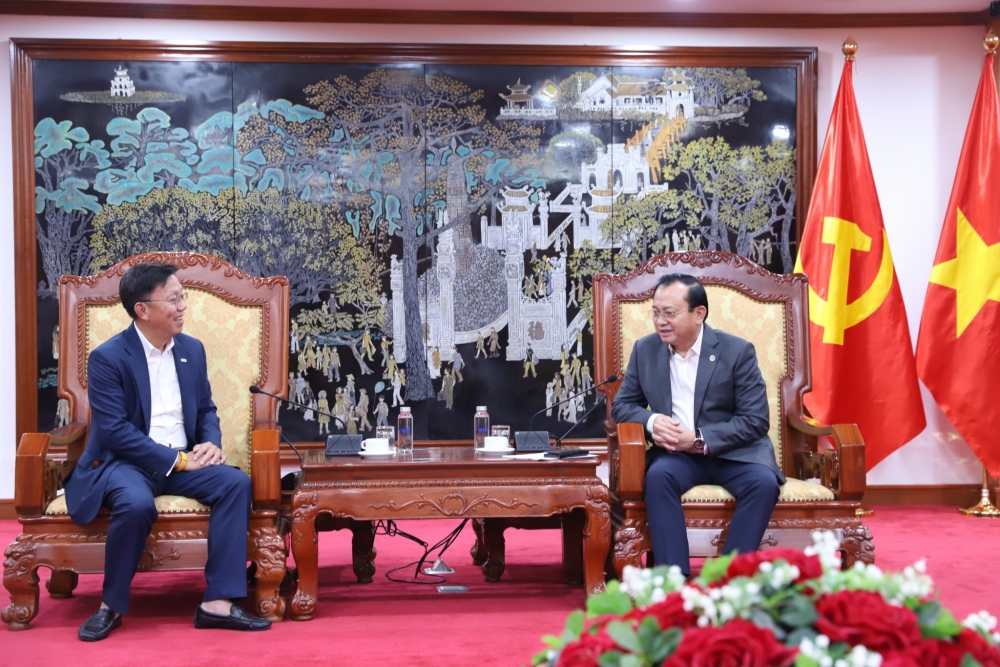Thị trường bảo hiểm hướng tới tăng trưởng mới, FWD củng cố cam kết tại Việt Nam