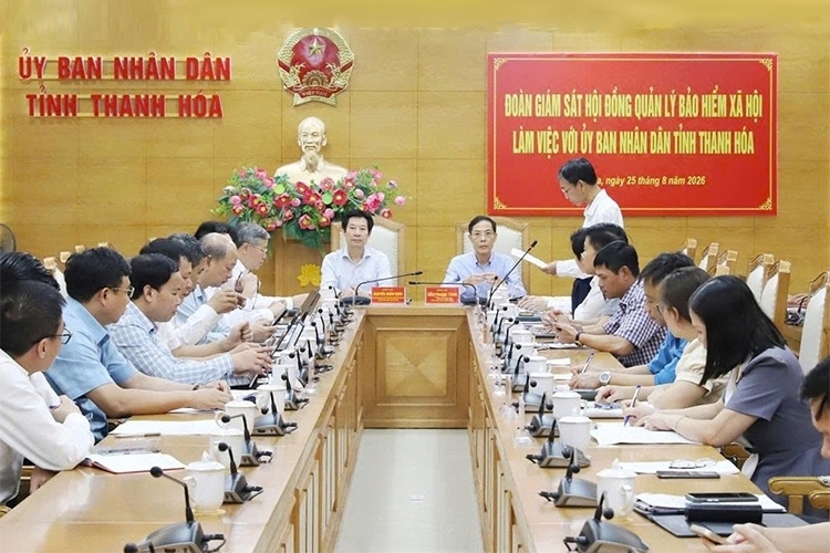Đoàn giám sát Hội đồng quản lý Bảo hiểm xã hội làm việc với Ủy ban nhân dân tỉnh Thanh Hóa