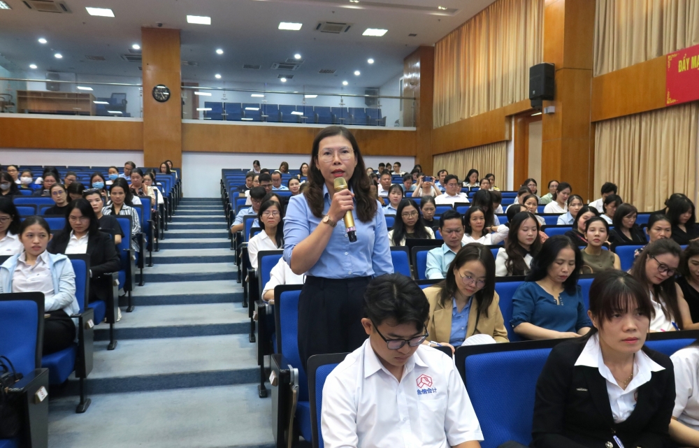 Thuế TP. Hồ Chí Minh tháo gỡ vướng mắc, đẩy nhanh tiến độ hoàn thuế cho doanh nghiệp