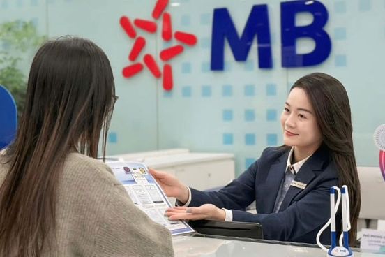 Lãi suất hôm nay: Ngân hàng mạnh tay cộng thêm lãi suất tiết kiệm