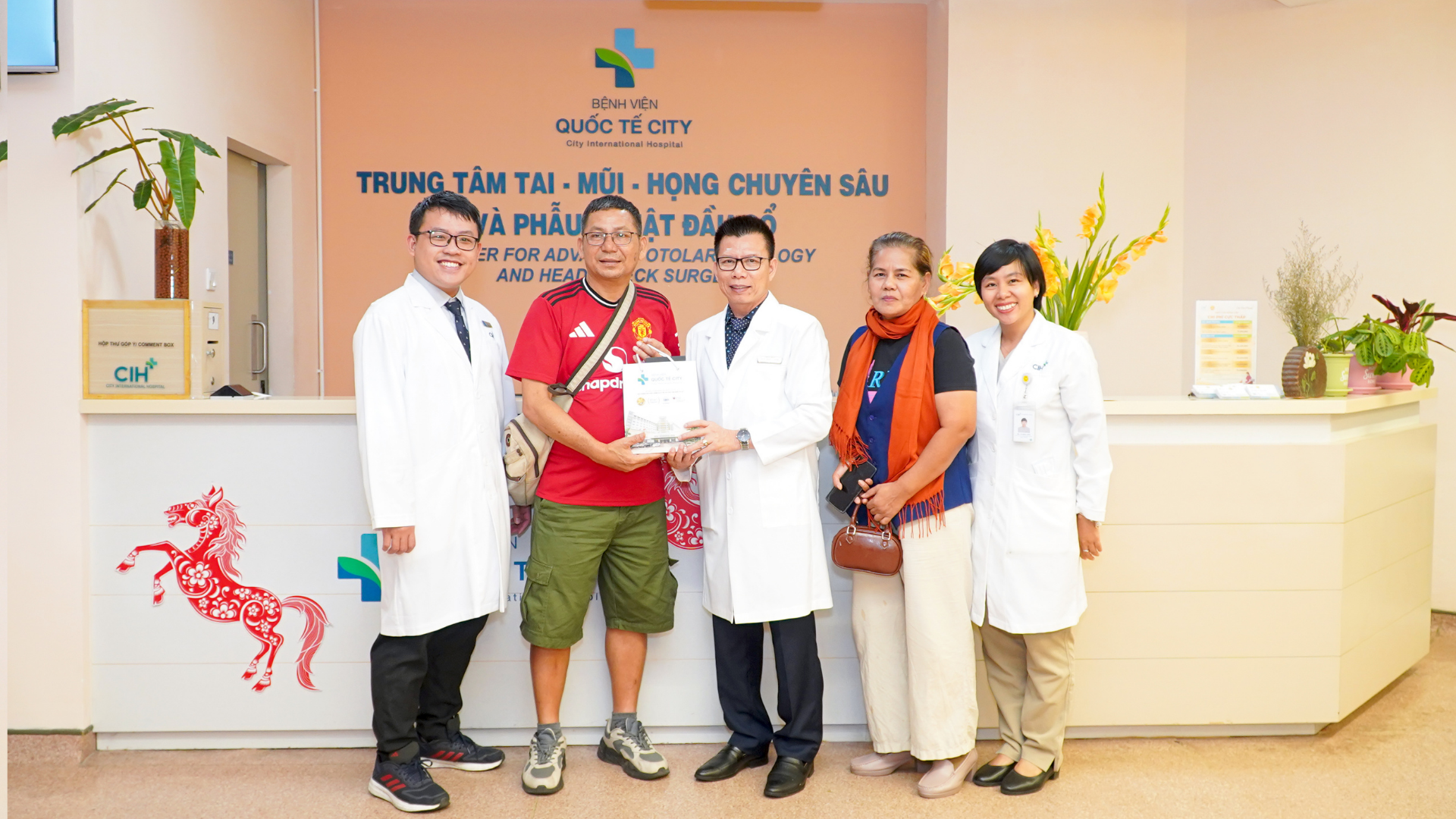 Hành trình nam nhà báo tìm lại nhịp sống sau điều trị cá thể hóa