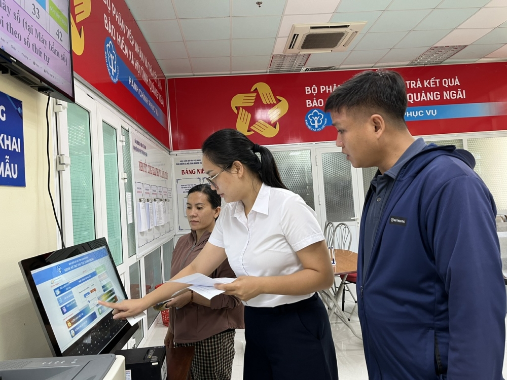 Quảng Ngãi: Kiosk số đổi cách phục vụ người dân