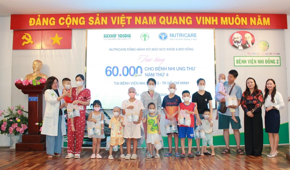 Những ly sữa gửi vào hành trình trở lại trường của Hưng