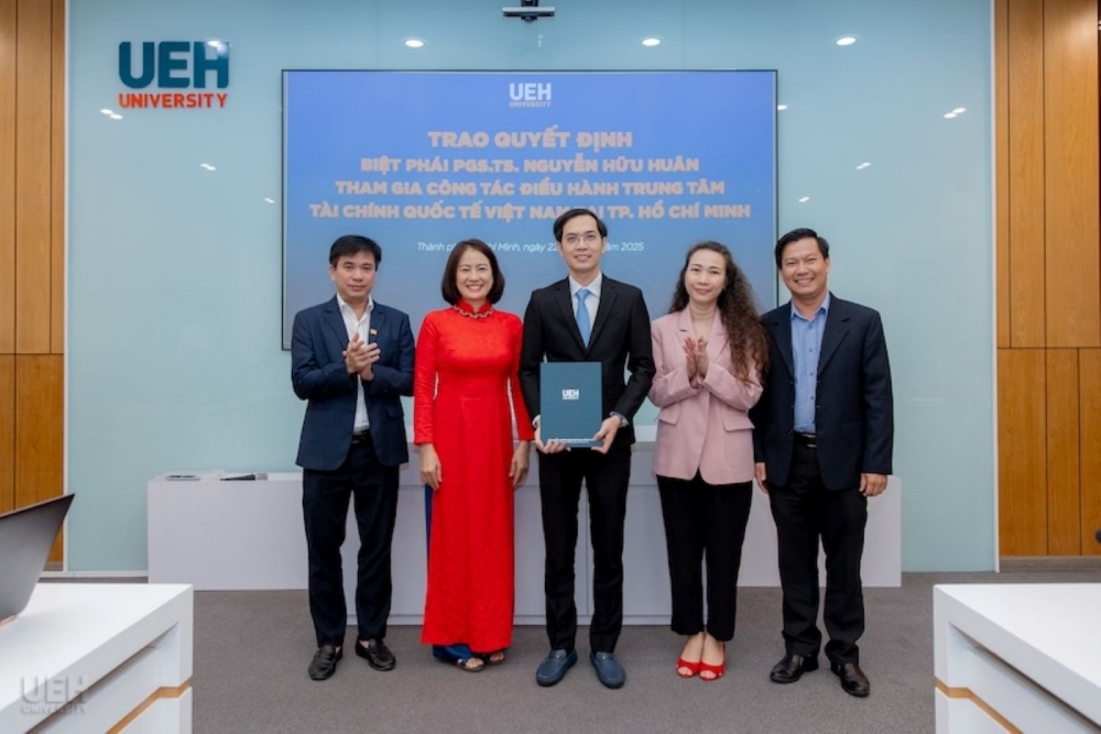 Đề xuất lương CEO Trung tâm tài chính quốc tế tại TP. Hồ Chí Minh đến 850 triệu đồng/tháng