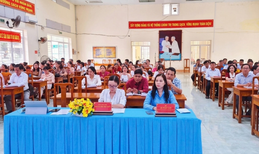 An Giang chủ động truyền thông sớm chính sách bảo hiểm y tế đến học sinh, sinh viên