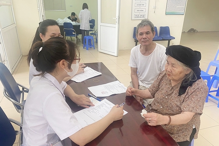 Cung cấp sai lệch thông tin giải quyết quyền lợi của người bệnh bảo hiểm y tế sẽ bị phạt