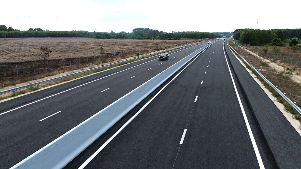 Thủ phủ logistics – du lịch miền Nam trỗi dậy, giới chuyên gia tìm bến đỗ an cư tại Blanca City Thủ phủ logistics – du lịch miền Nam trỗi dậy, giới chuyên gia tìm bến đỗ an cư tại Blanca City