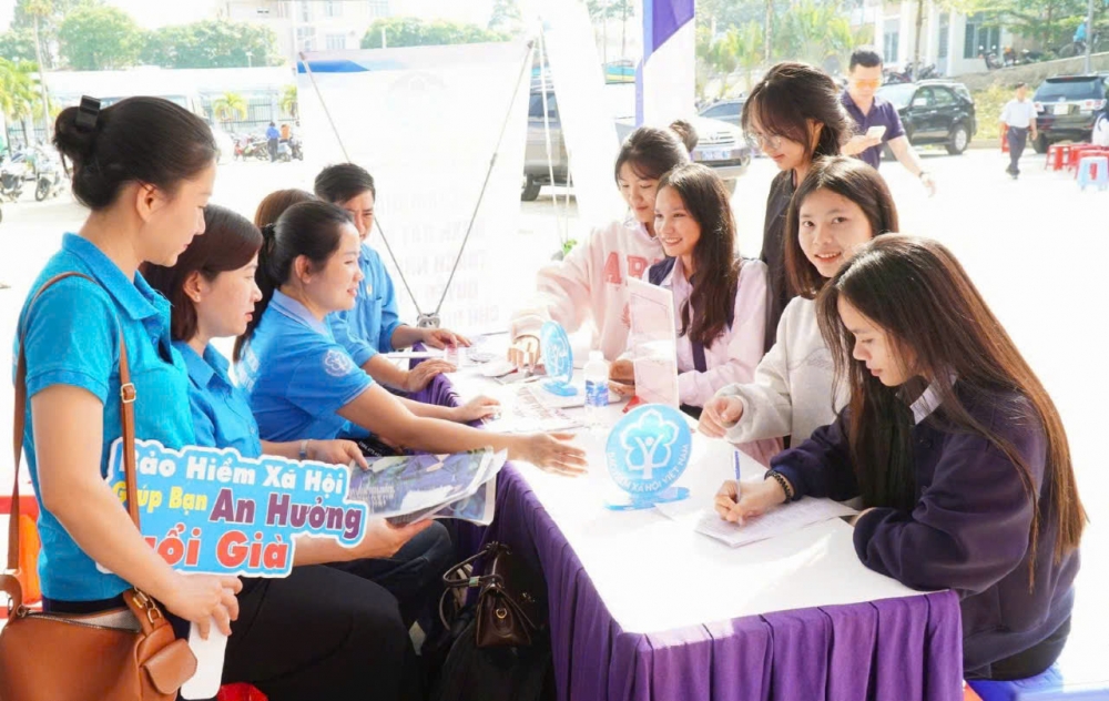 Bảo hiểm xã hội Quảng Ngãi làm mới cách thức truyền thông