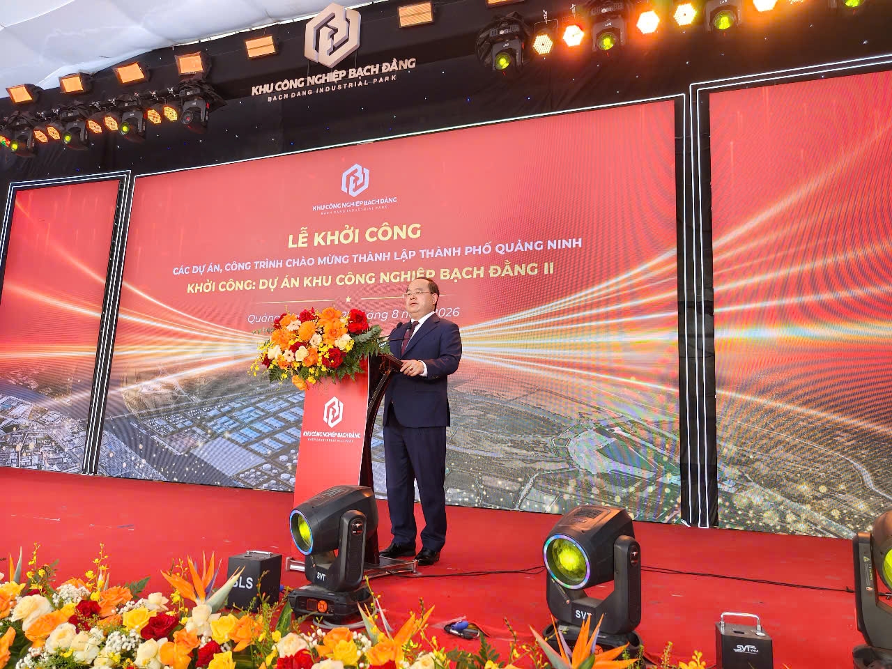 Ông Quản Minh Cường, Ủy viên BCH Trung ương Đảng, Bí thư Tỉnh ủy, Trưởng Đoàn ĐBQH tỉnh Quảng Ninh phát biểu tại Lễ khởi công KCN (bộ vets xanh) Ông Quản Minh Cường, Ủy viên BCH Trung ương Đảng, Bí thư Tỉnh ủy, Trưởng Đoàn ĐBQH tỉnh Quảng Ninh phát biểu tại Lễ khởi công KCN (bộ vets xanh)