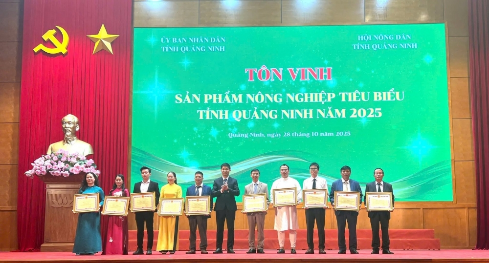 Bài 2: Đảng viên - doanh nhân: Hai vai, một chuẩn mực doanh nhân