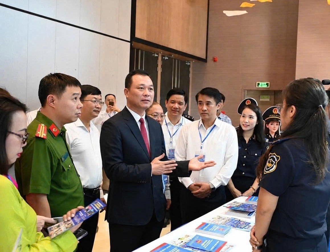 Chủ tịch UBND tỉnh Thanh Hóa. Ảnh: Hải quan khu vực X.