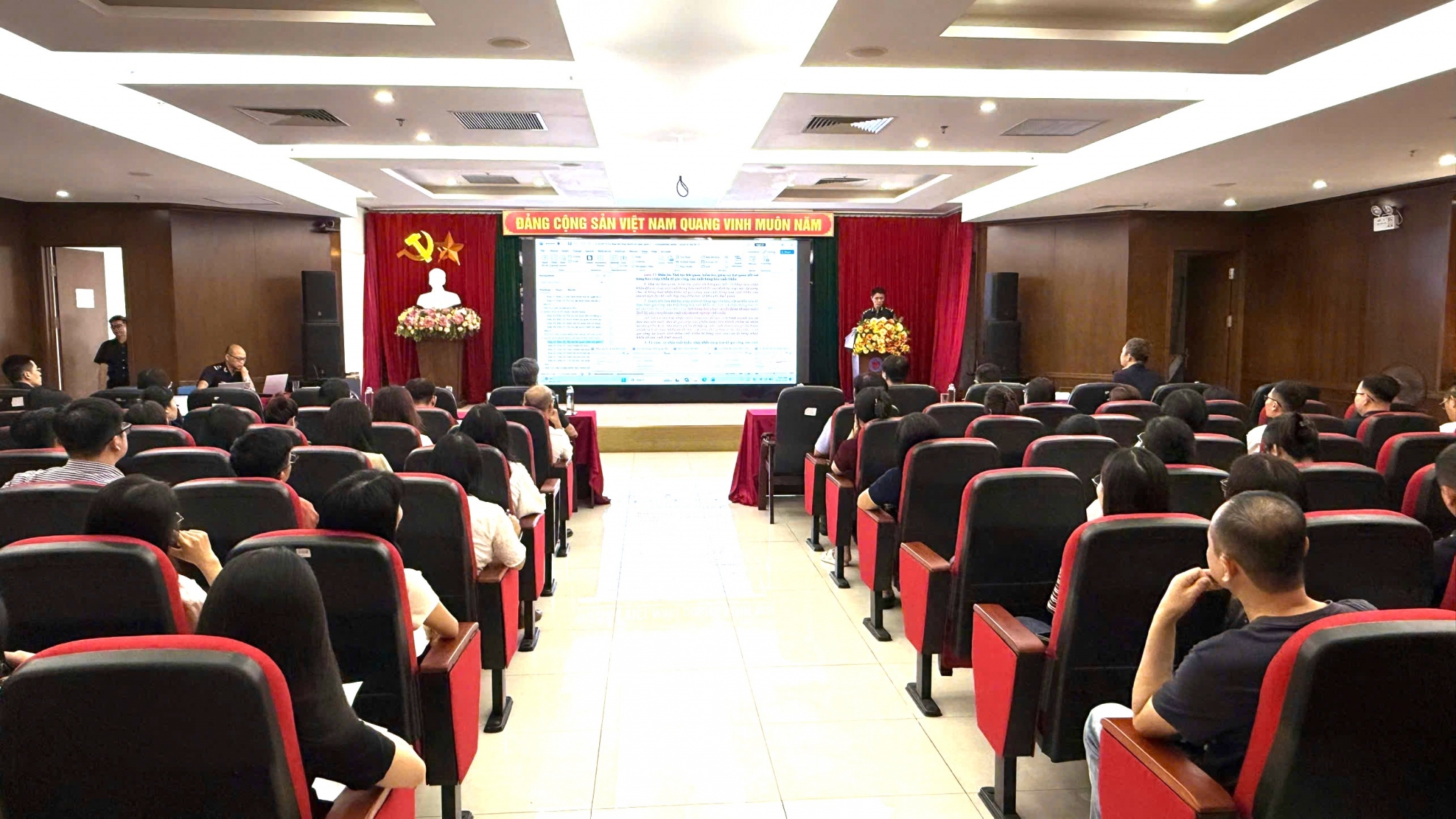 Quang cảnh hội thảo. Ảnh: Chi cục HQKV V