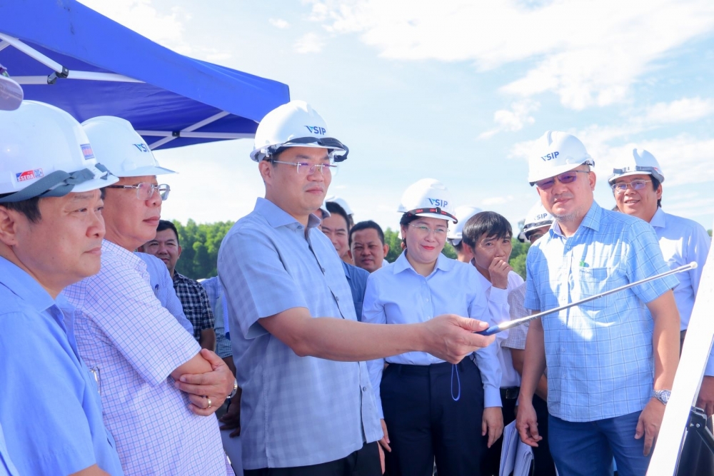 Chủ tịch Nguyễn Đức Tâm kiểm tra dự án Quảng Ngãi
