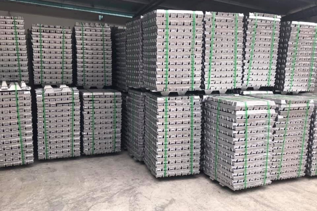 Chì thỏi nhập khẩu thuộc diện kiểm soát đặc biệt