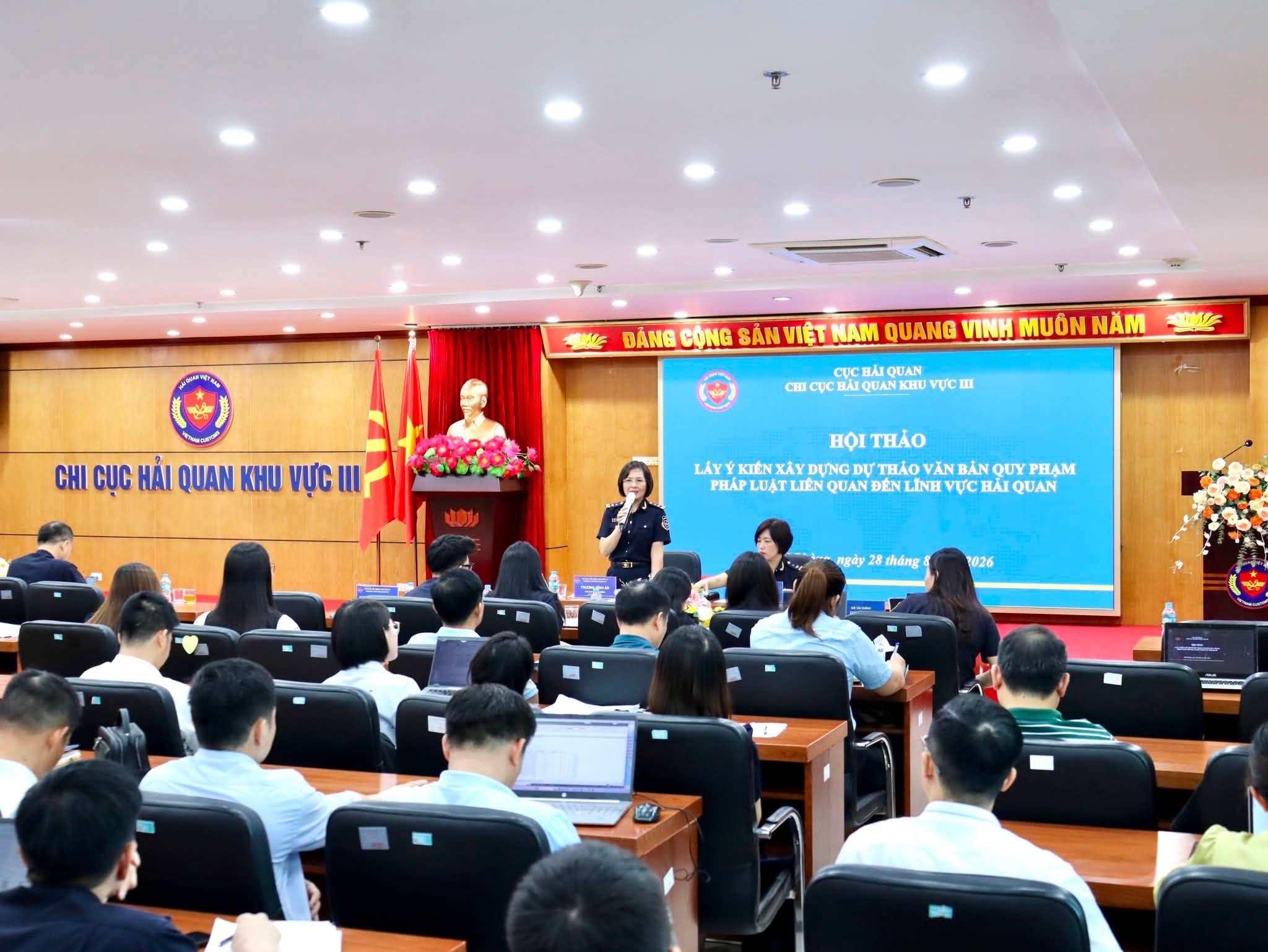 Hải quan khu vực III lấy ý kiến dự thảo văn bản quy phạm pháp luật về hải quan. Ảnh: Hải quan khu vực III
