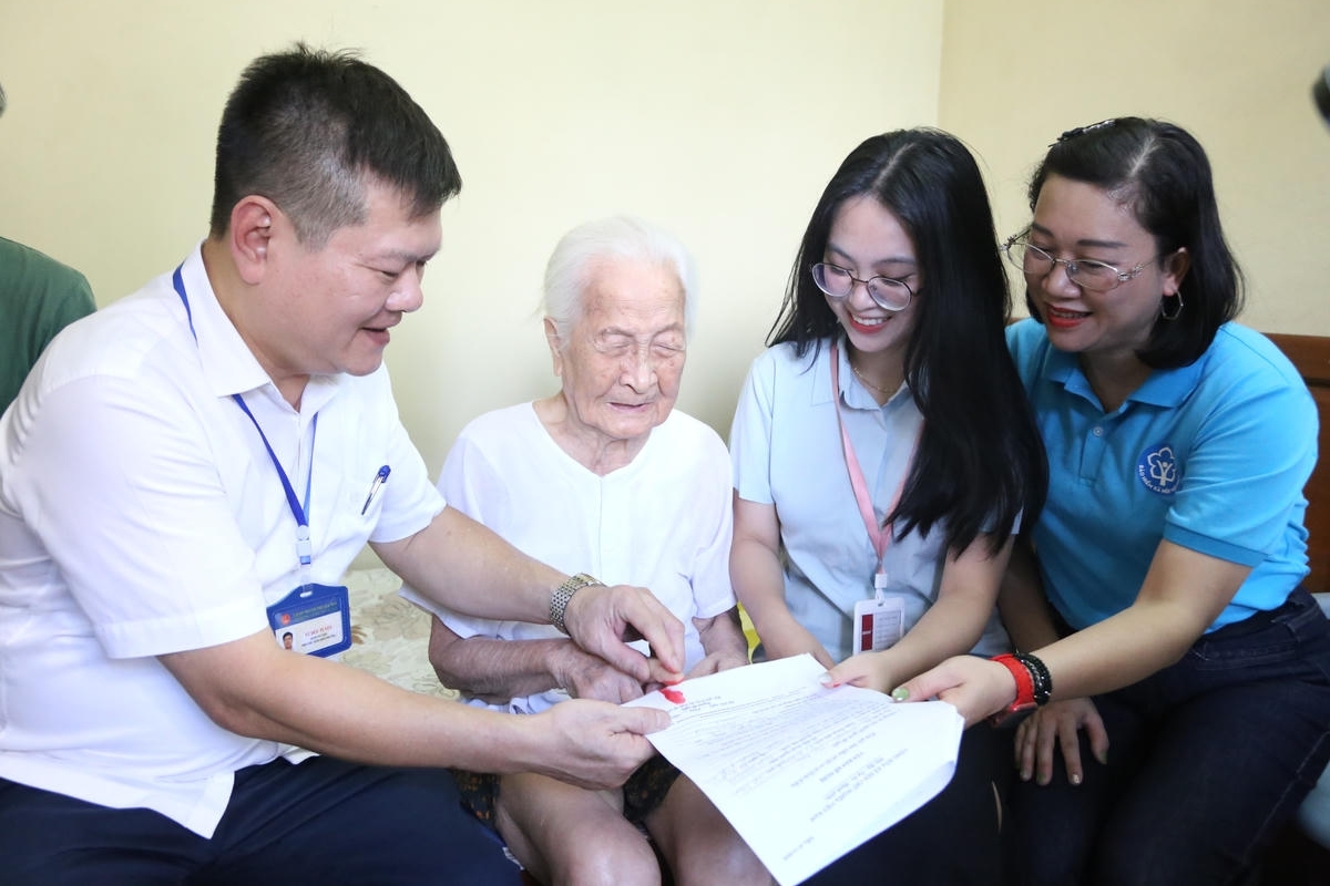 Lấy niềm tin và sự hài lòng của Nhân dân làm thước đo hiệu quả an sinh xã hội