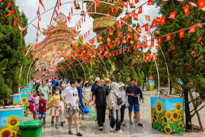 Nhiều địa phương bội thu du lịch dịp lễ 2/9 với doanh thu nghìn tỷ