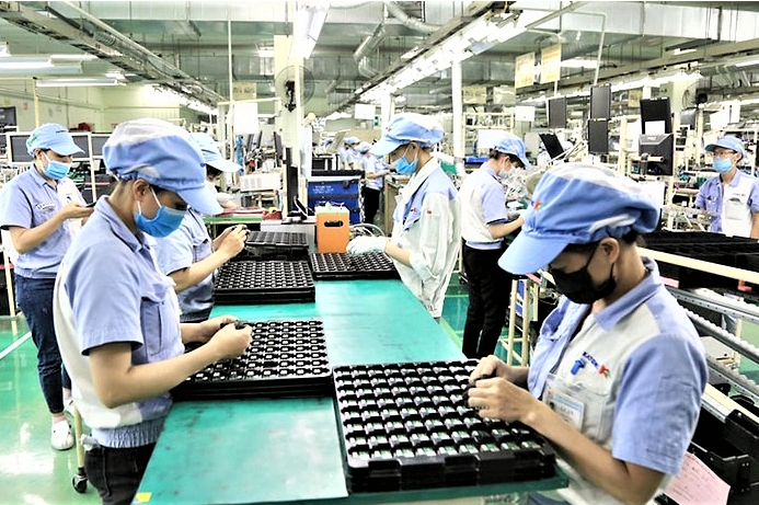 Sản xuất công nghiệp tăng tốc, IIP 8 tháng đạt mức cao nhất nhiều năm