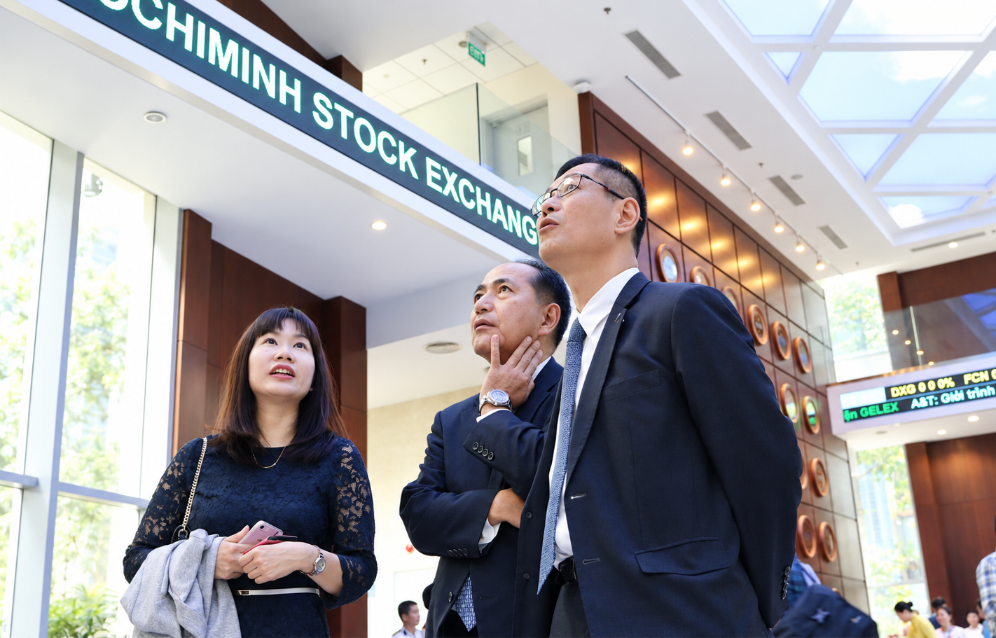 Nâng hạng thị trường chứng khoán: Mở thêm cánh cửa vốn cho nền kinh tế Nâng hạng thị trường chứng khoán: Mở thêm cánh cửa vốn cho nền kinh tế