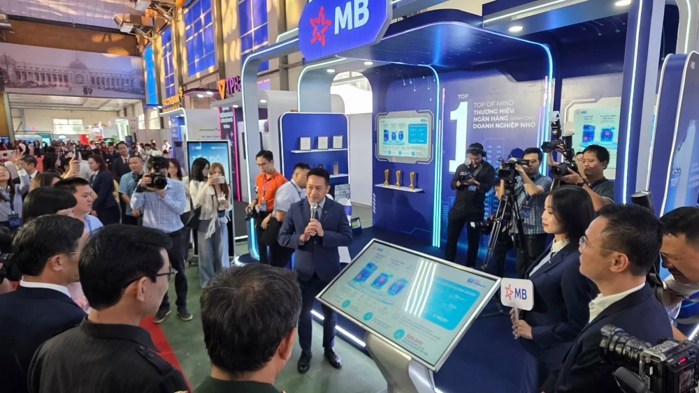 MB số hóa toàn bộ quy trình cấp tín dụng doanh nghiệp MB số hóa toàn bộ quy trình cấp tín dụng doanh nghiệp