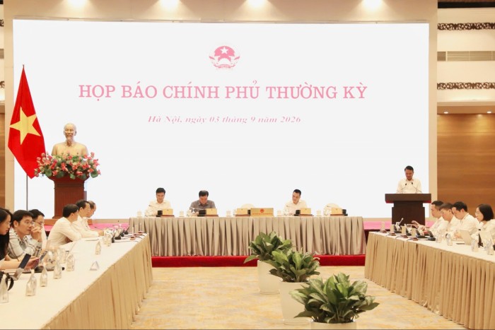Kinh tế 8 tháng duy trì đà tăng trưởng, Chính phủ quyết liệt thực hiện các nhiệm vụ cuối năm
