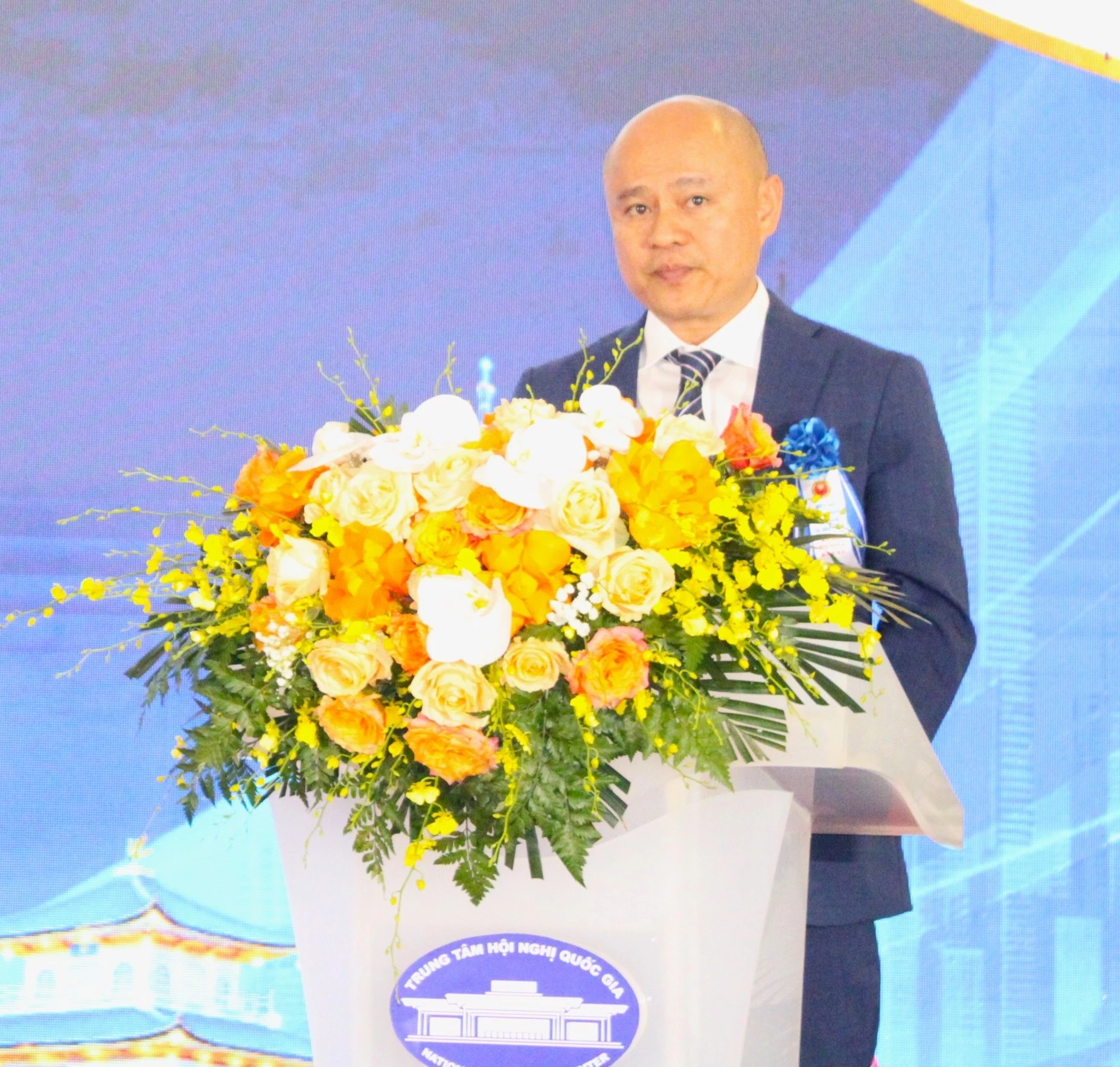 1.	Ông Tạ Mạnh Cường, Giám đốc Trung tâm Hỗ trợ xúc tiến thương mại và đầu tư, Cục Xúc tiến thương mại (Bộ Công Thương) phát biểu khai mạc Diễn đàn. Ảnh: Trọng Nghĩa. 