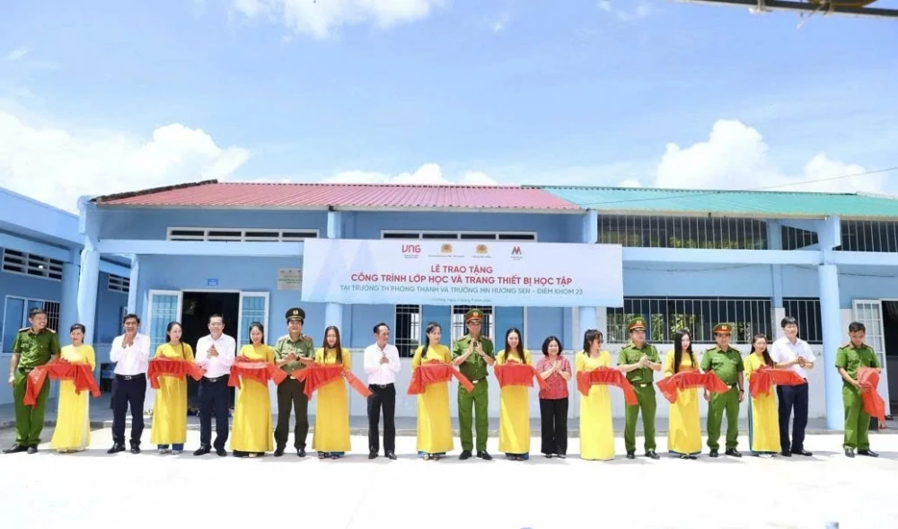 Những công trình an sinh trao điểm tựa cho người dân vùng khó khăn tại Cà Mau Những công trình an sinh tiếp thêm điểm tựa cho người dân vùng khó khăn tại Cà Mau