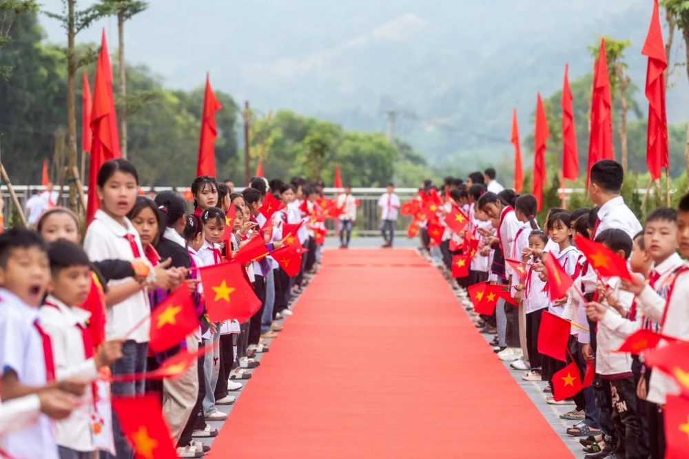 Khánh thành Trường Phổ thông dân tộc nội trú Petrovietnam - Phong Thổ tại Lai Châu Khánh thành Trường Phổ thông dân tộc nội trú Petrovietnam - Phong Thổ tại Lai Châu