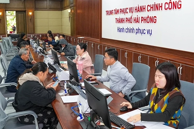 thang 3 2027 se trinh hoi nghi trung uong 5 de an cai cach chinh sach tien luong va bao hiem xa hoi