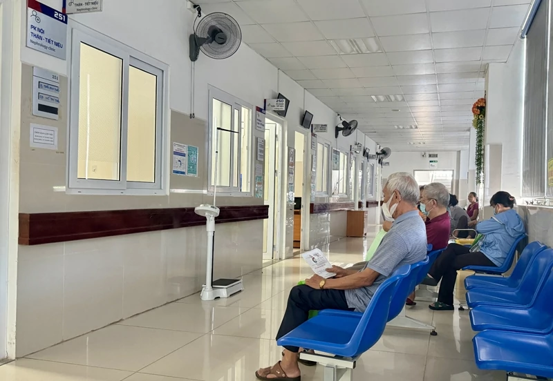 Quảng Trị phát động phong trào thi đua kiểm soát chi phí khám chữa bệnh bảo hiểm y tế