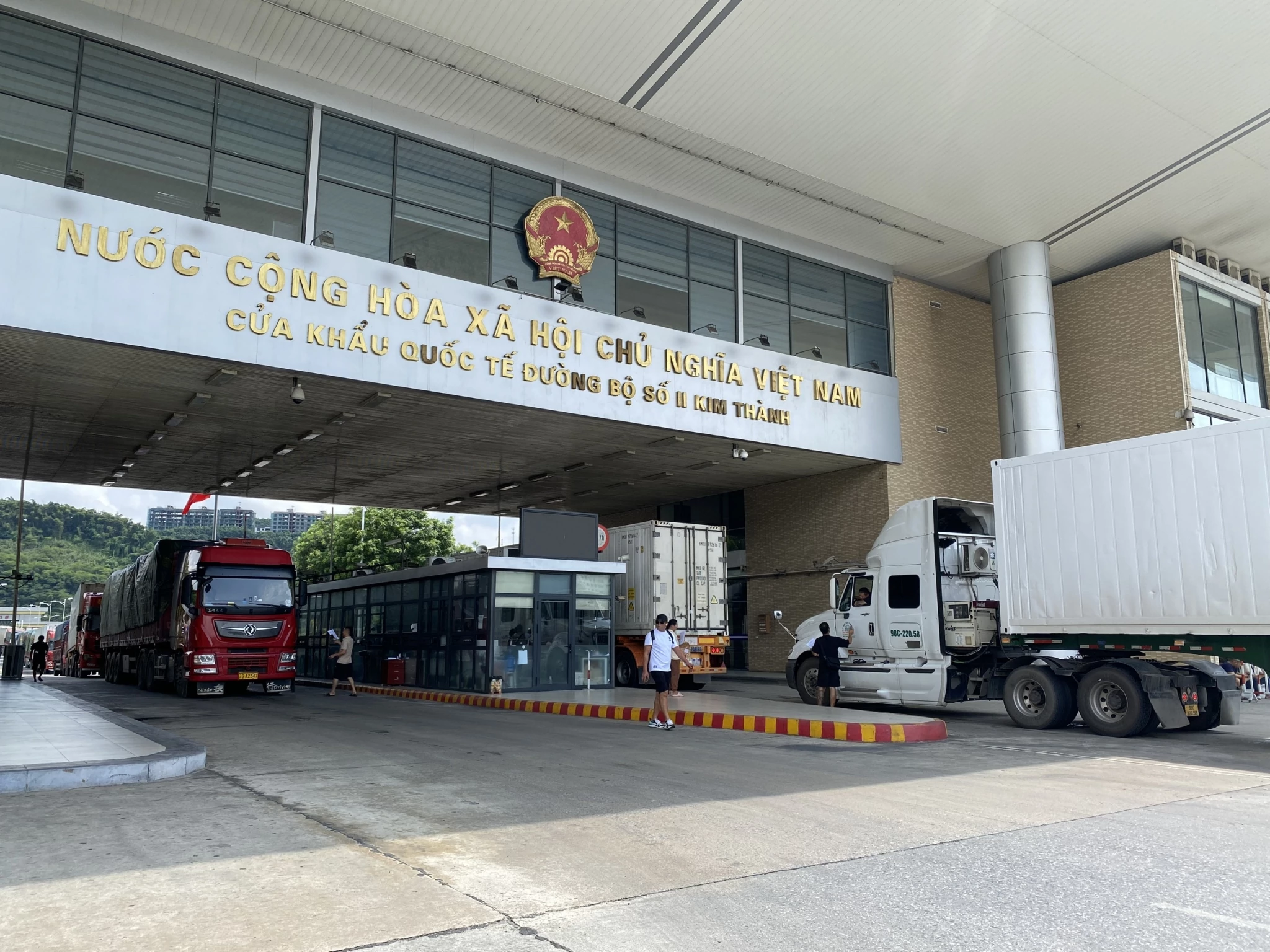 Trình Đề án giao cơ quan Hải quan thực hiện kiểm tra chuyên ngành tại cửa khẩu