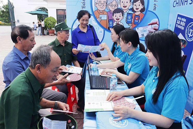 Từ “làm theo” đến “thực hành” tư tưởng, đạo đức, phong cách Hồ Chí Minh được coi là bước chuyển biến về chất trong văn hóa chính trị.