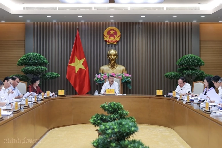 Kiểm soát chặt chẽ giá thuốc, thiết bị y tế