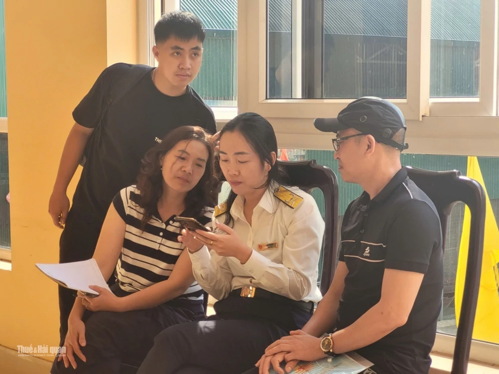 Thuế tỉnh Lạng Sơn đã ban hành 42 thông báo giải trình đối với người nộp thuế thuộc diện kiểm tra hồ sơ. Ảnh: H.Nụ
