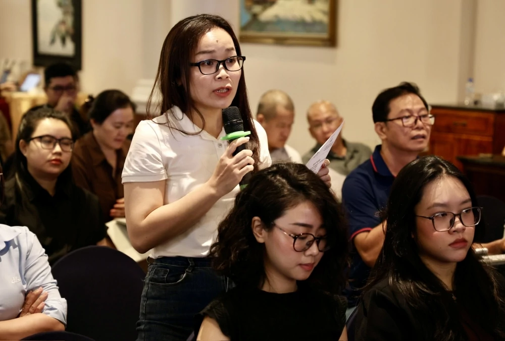Hải quan khu vực II đối thoại, hướng dẫn nhiều vướng mắc đặc thù cho doanh nghiệp