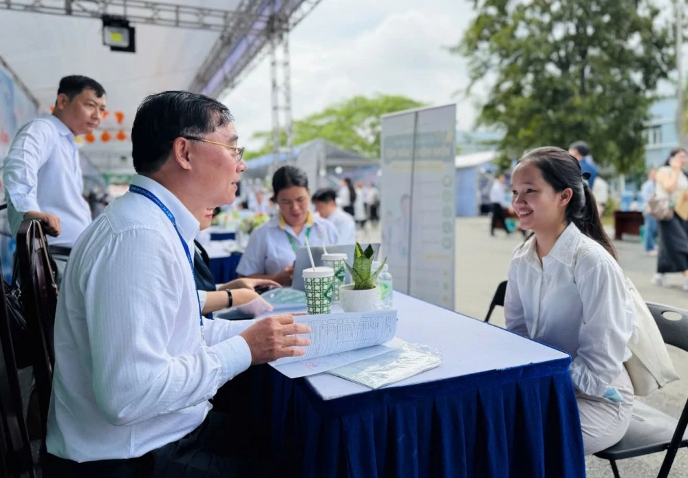 Mở rộng cơ hội nghề nghiệp cho bác sĩ trẻ