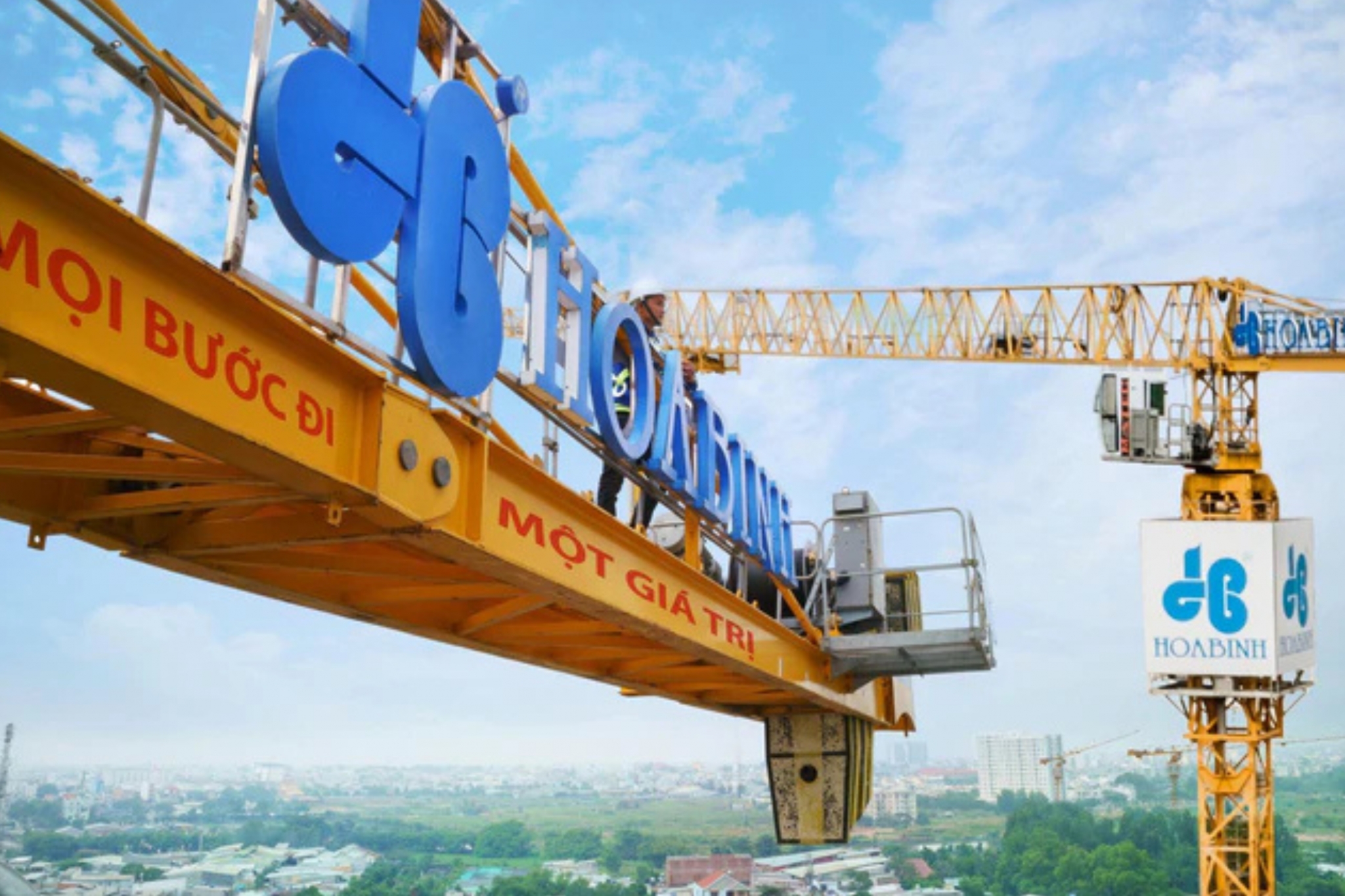 Xây dựng Hòa Bình muốn dùng hơn 51 triệu cổ phiếu đổi 514 tỷ đồng nợ
