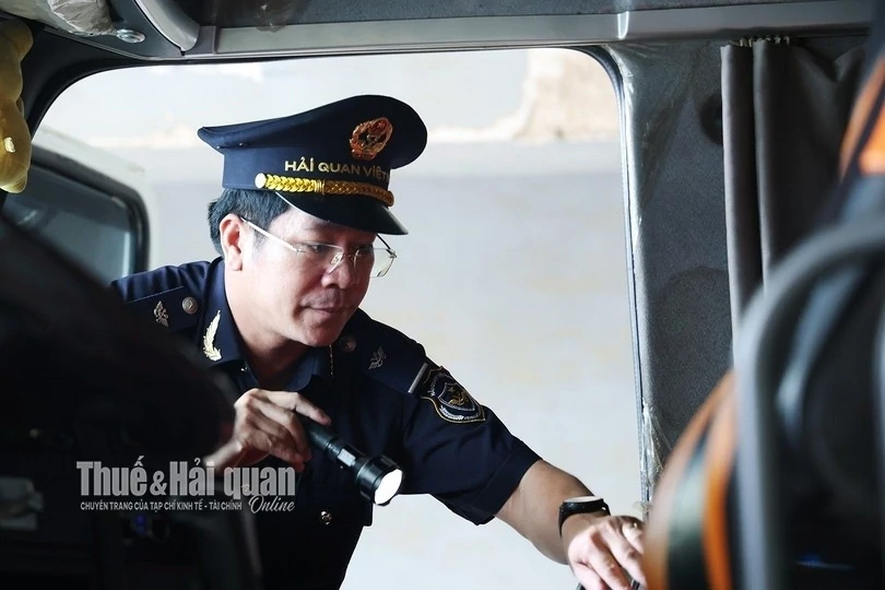 Hải quan cửa khẩu quốc tế Cầu Treo xác định quản lý thu và chống thất thu là yêu cầu xuyên suốt. Ảnh: Phan Trâm