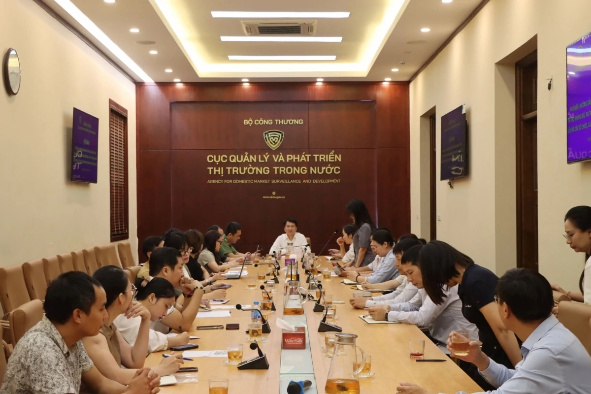 Tăng cường hướng dẫn phòng, chống rửa tiền trong kinh doanh kim khí quý, đá quý