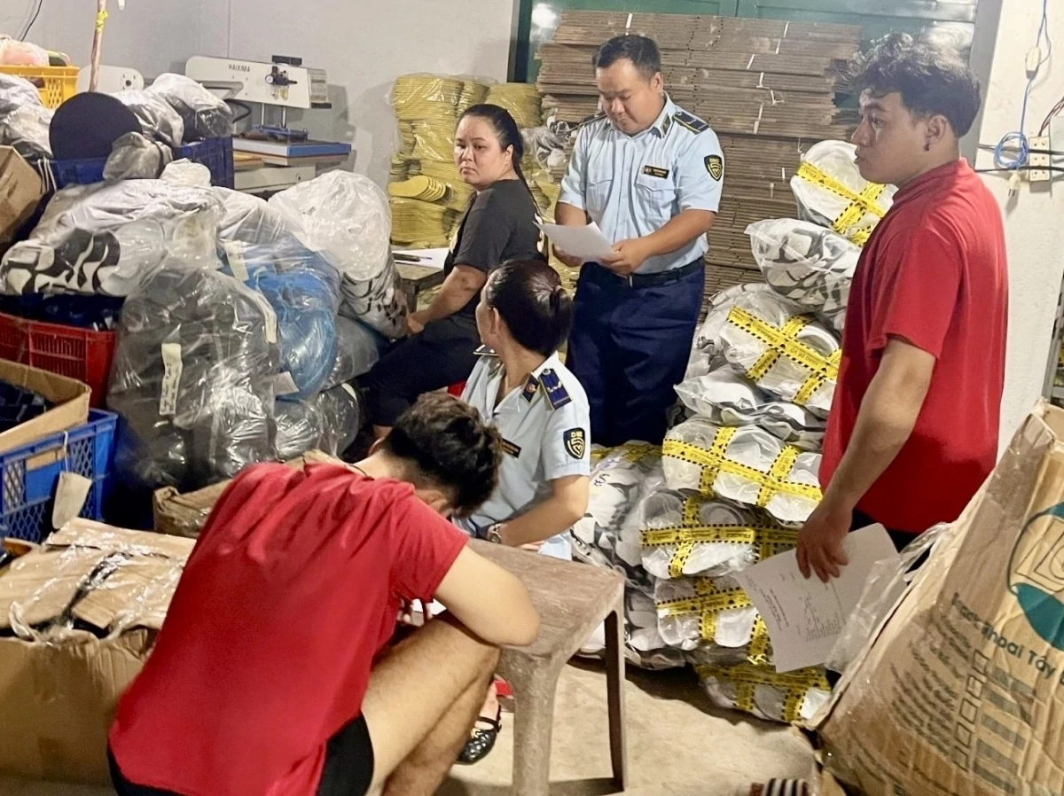 Phát hiện hơn 40.000 sản phẩm có dấu hiệu giả nhãn hiệu